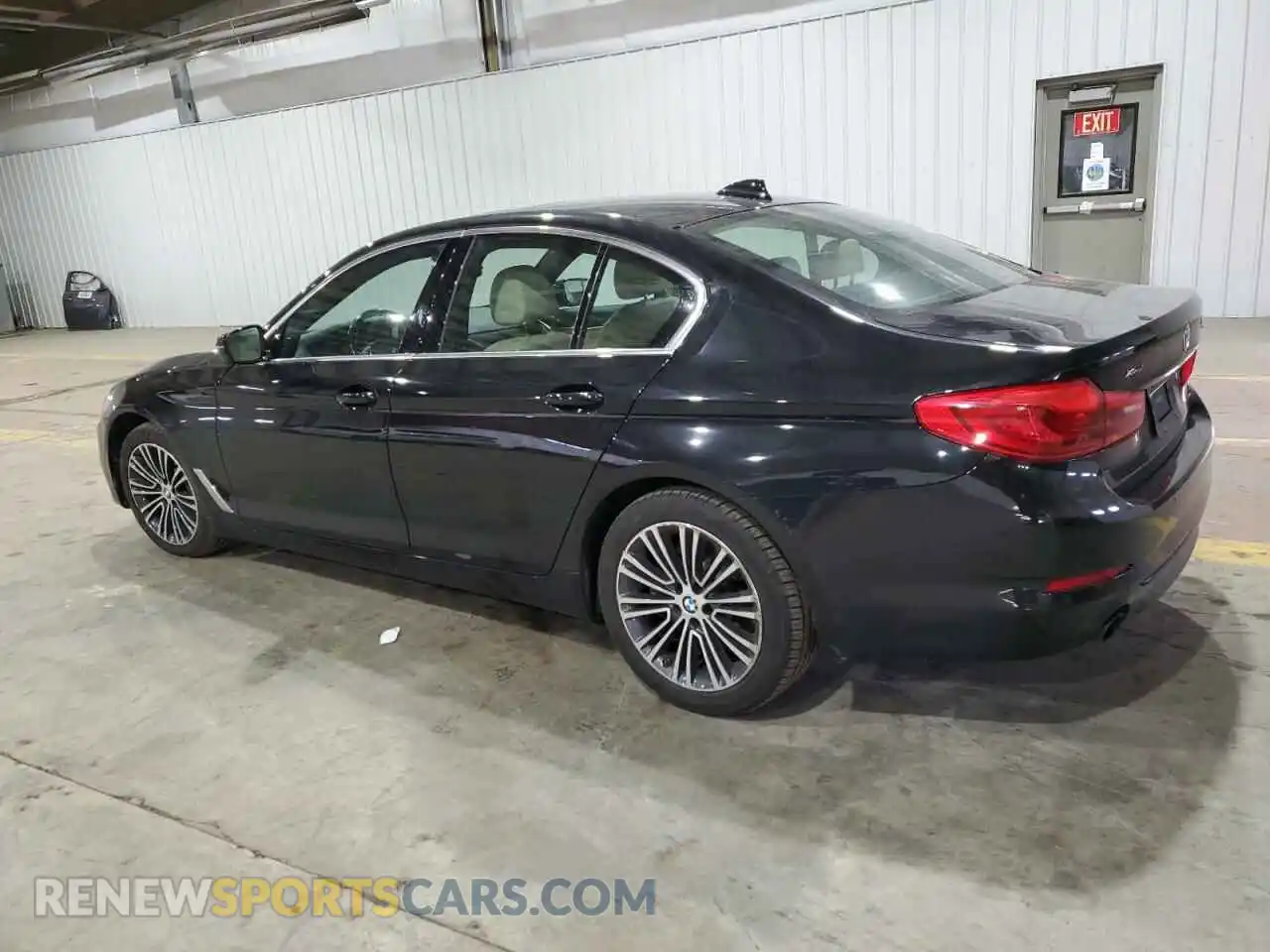 2 Фотография поврежденного автомобиля WBAJA7C58KWW39340 BMW 5 SERIES 2019