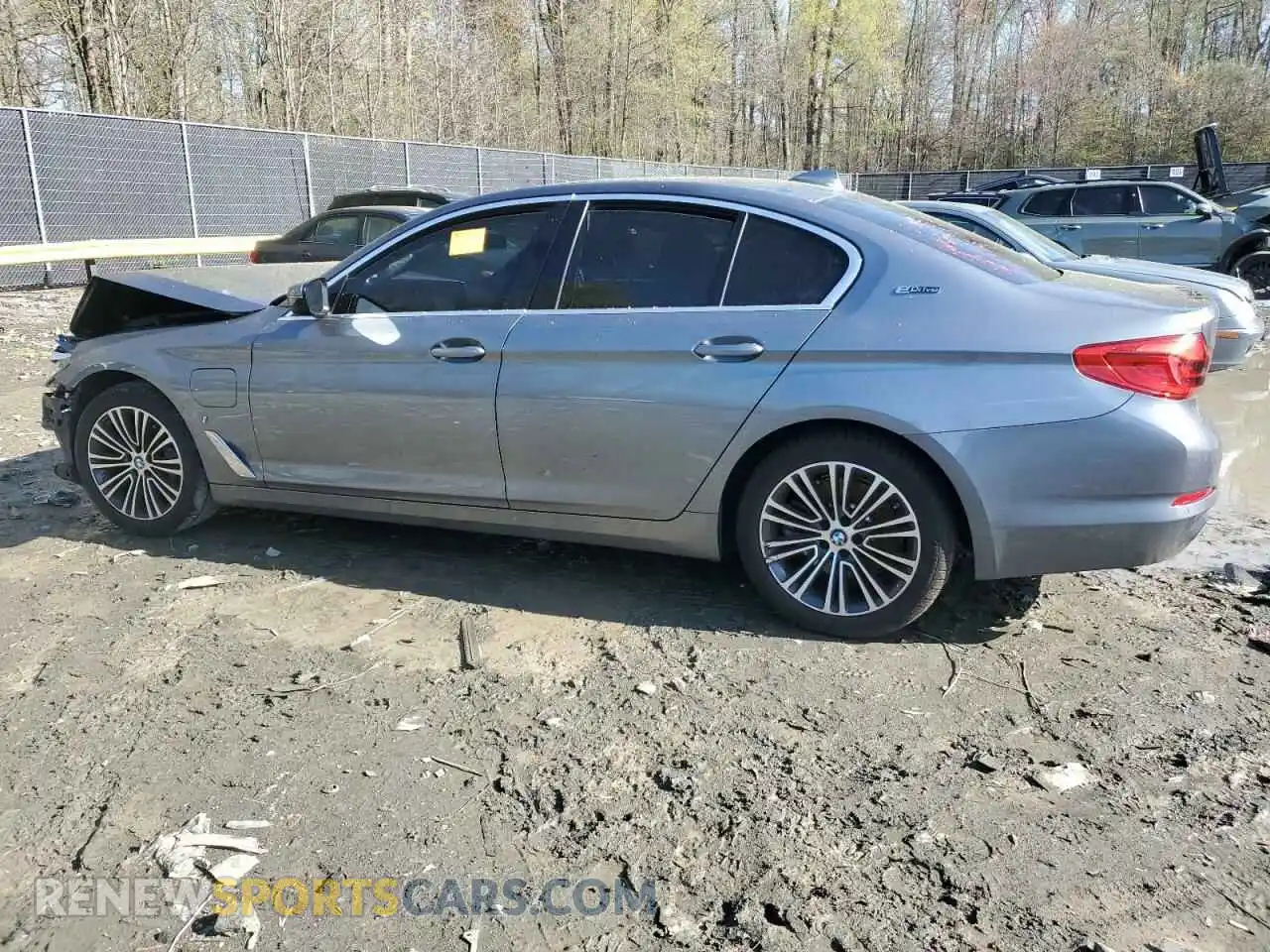 2 Photograph of a damaged car WBAJA9C50KB389398 BMW 5 SERIES 2019