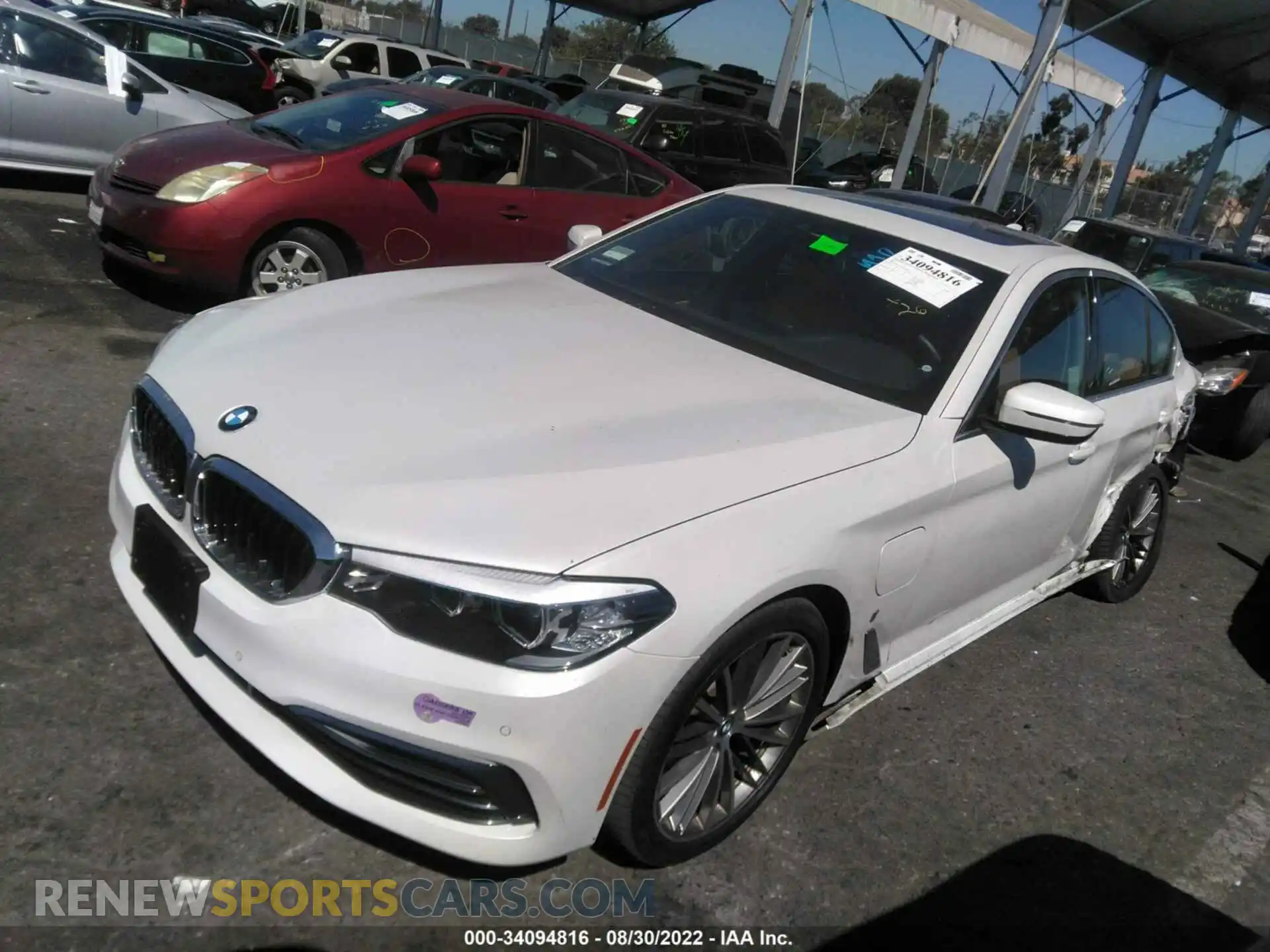 2 Photograph of a damaged car WBAJA9C52KB253967 BMW 5 SERIES 2019