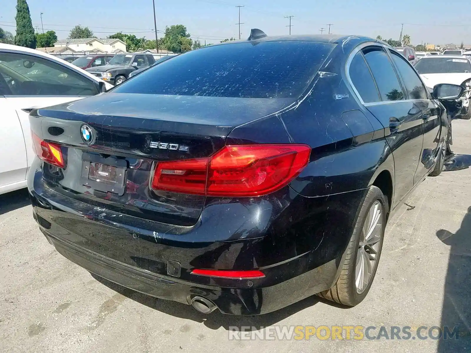 4 Photograph of a damaged car WBAJA9C52KB391993 BMW 5 SERIES 2019