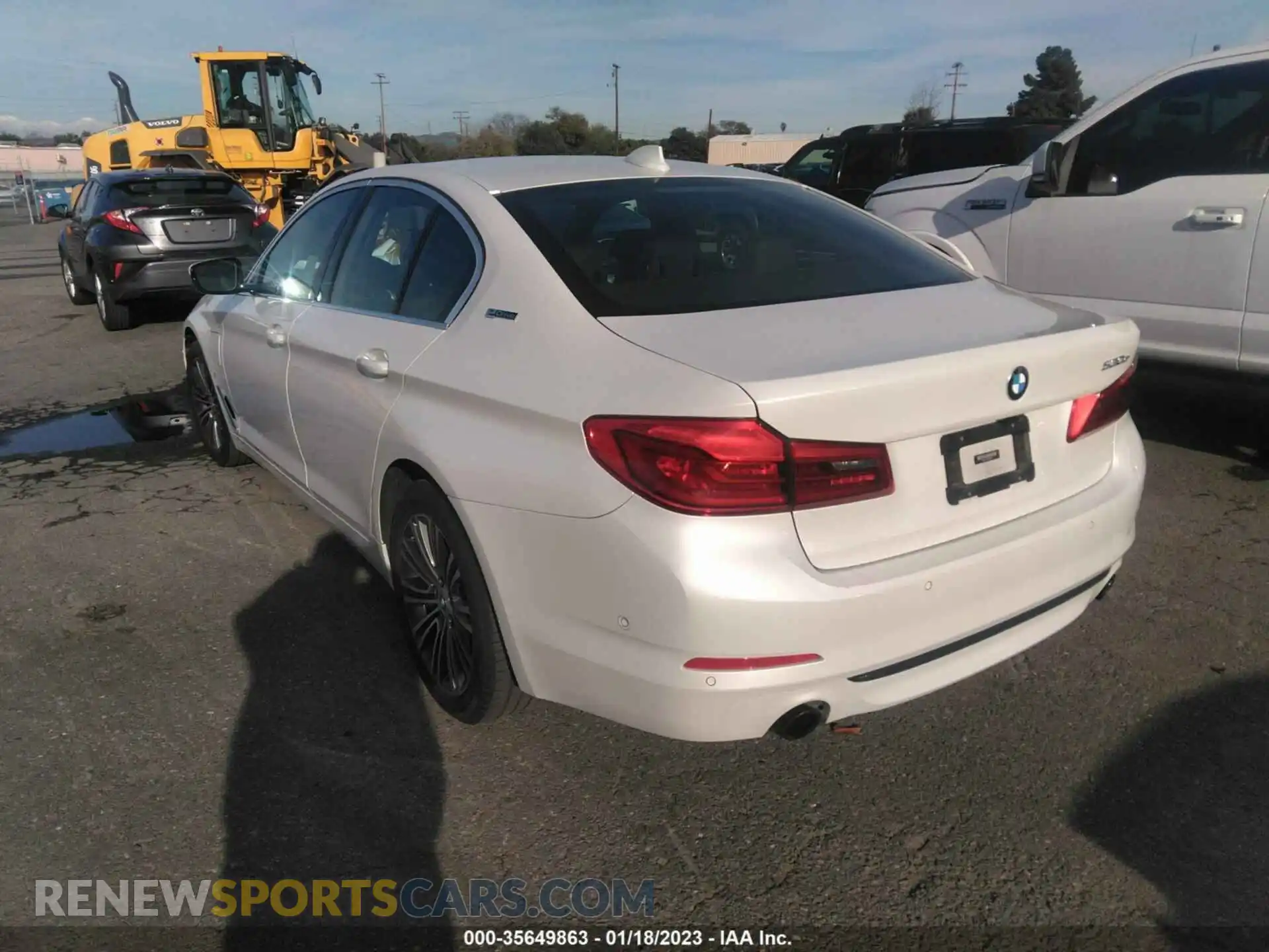 3 fotografías del automóvil dañado WBAJA9C55KB253817 BMW 5 SERIES 2019