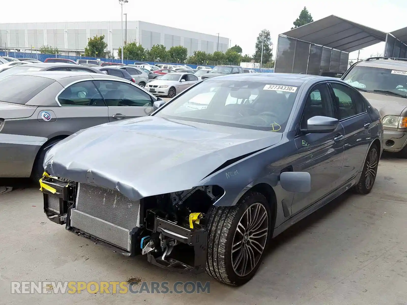 2 Photograph of a damaged car WBAJA9C55KB254255 BMW 5 SERIES 2019