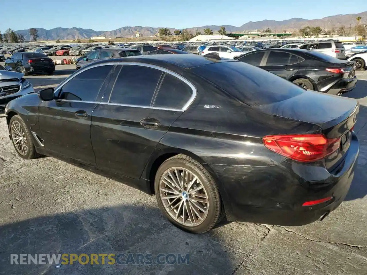 2 Photograph of a damaged car WBAJA9C58KB253813 BMW 5 SERIES 2019