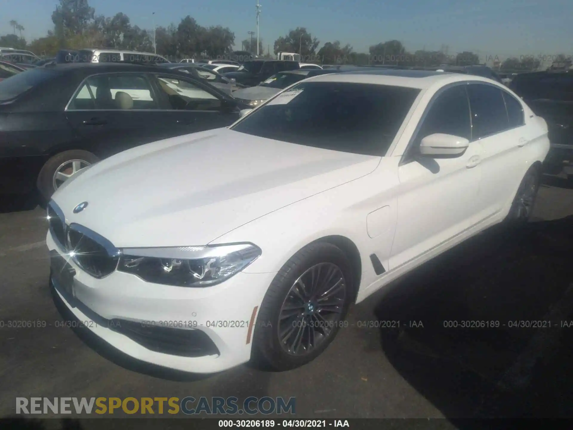 2 Photograph of a damaged car WBAJA9C59KB388413 BMW 5 SERIES 2019
