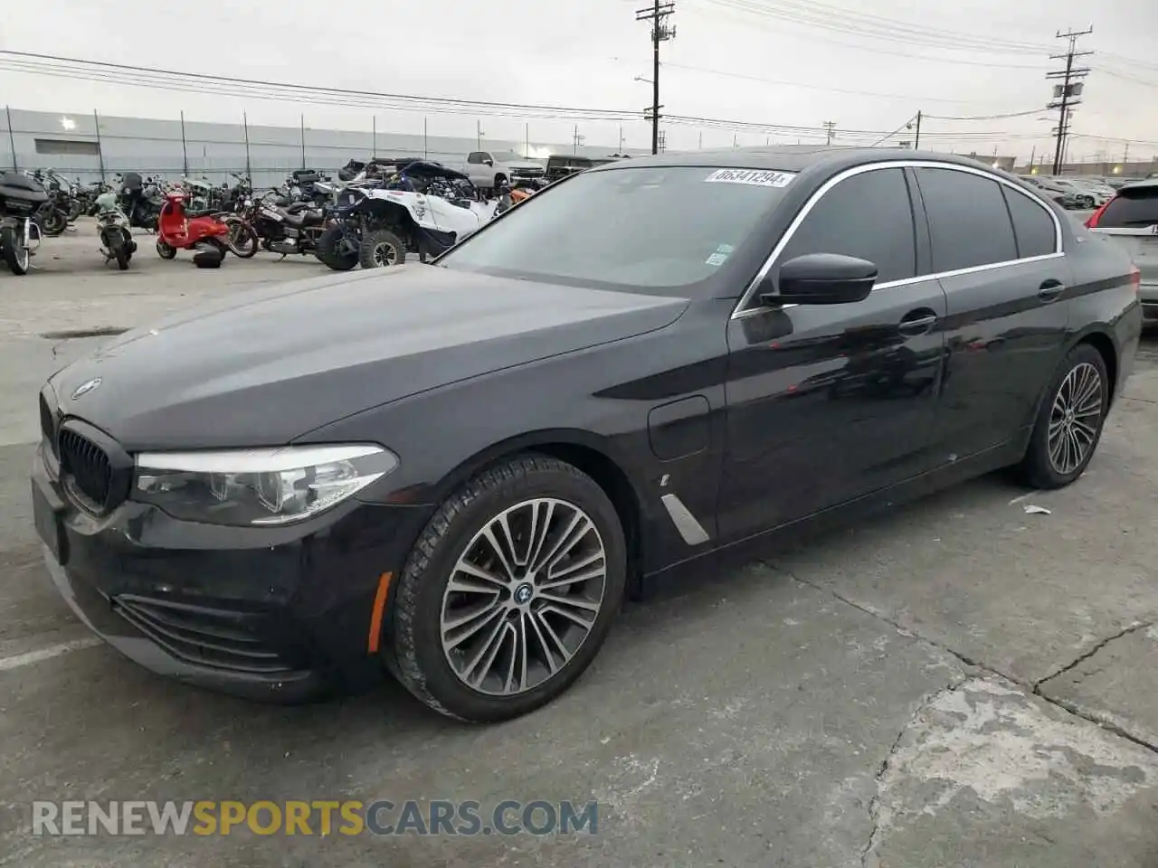 1 Photograph of a damaged car WBAJA9C59KB389271 BMW 5 SERIES 2019