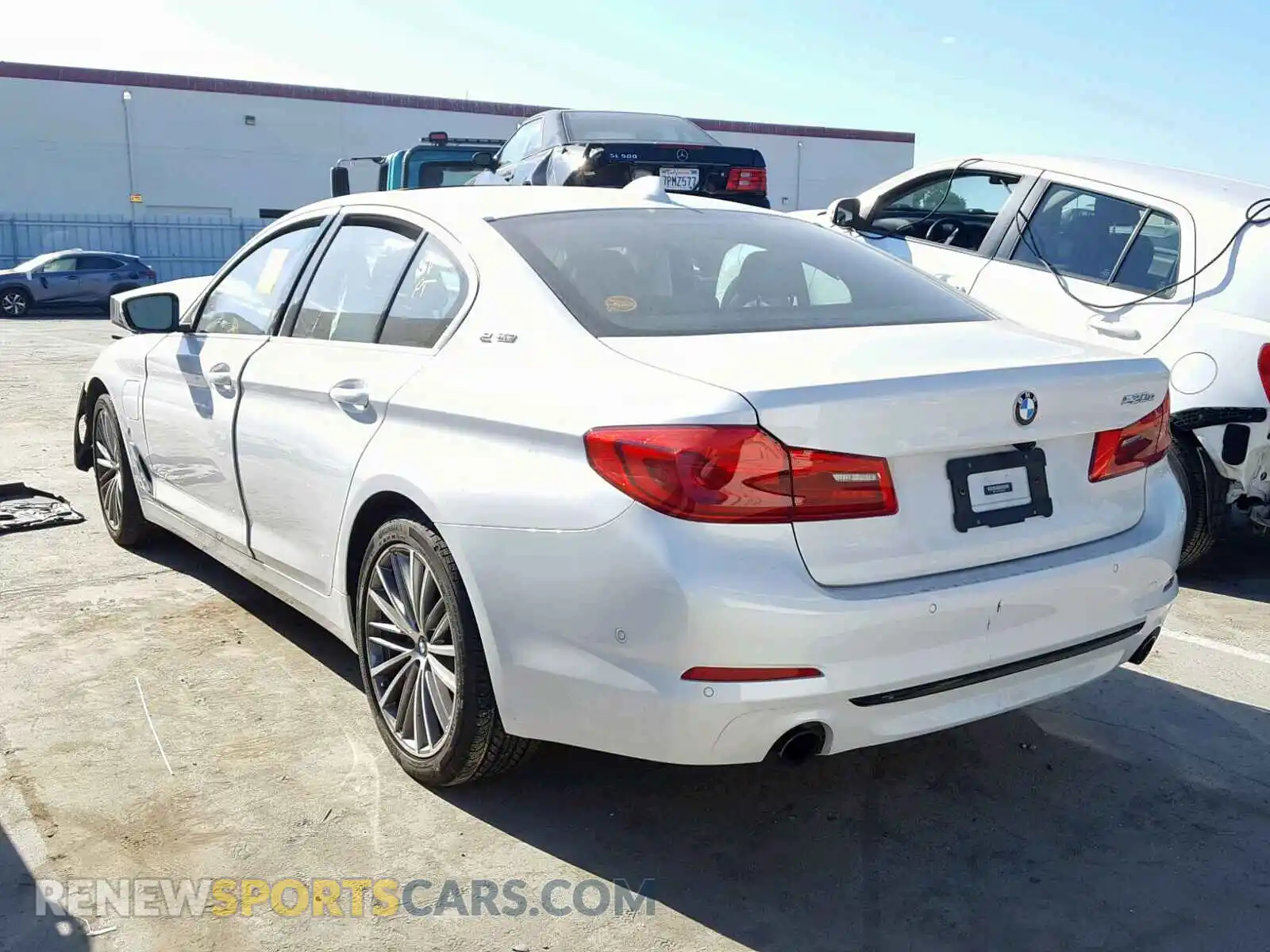 3 fotografías del automóvil dañado WBAJA9C5XKB388534 BMW 5 SERIES 2019