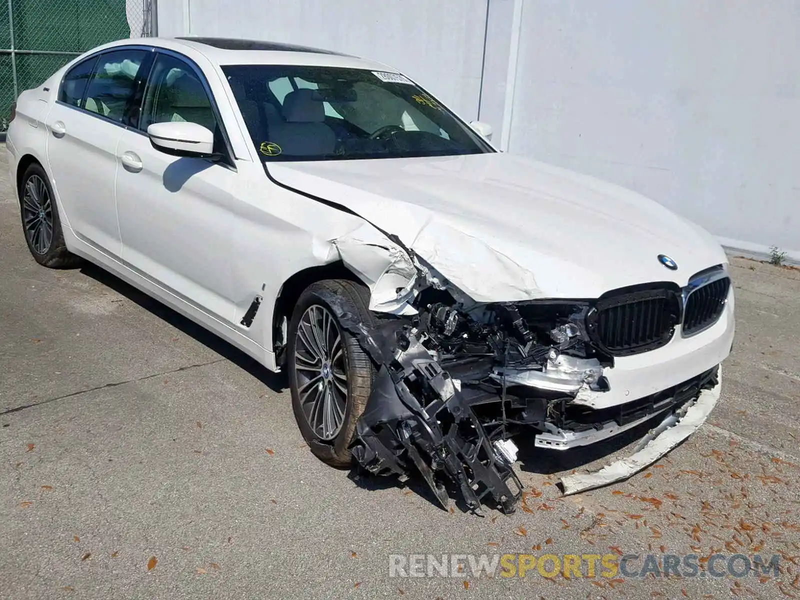 1 Photograph of a damaged car WBAJA9C5XKB389439 BMW 5 SERIES 2019