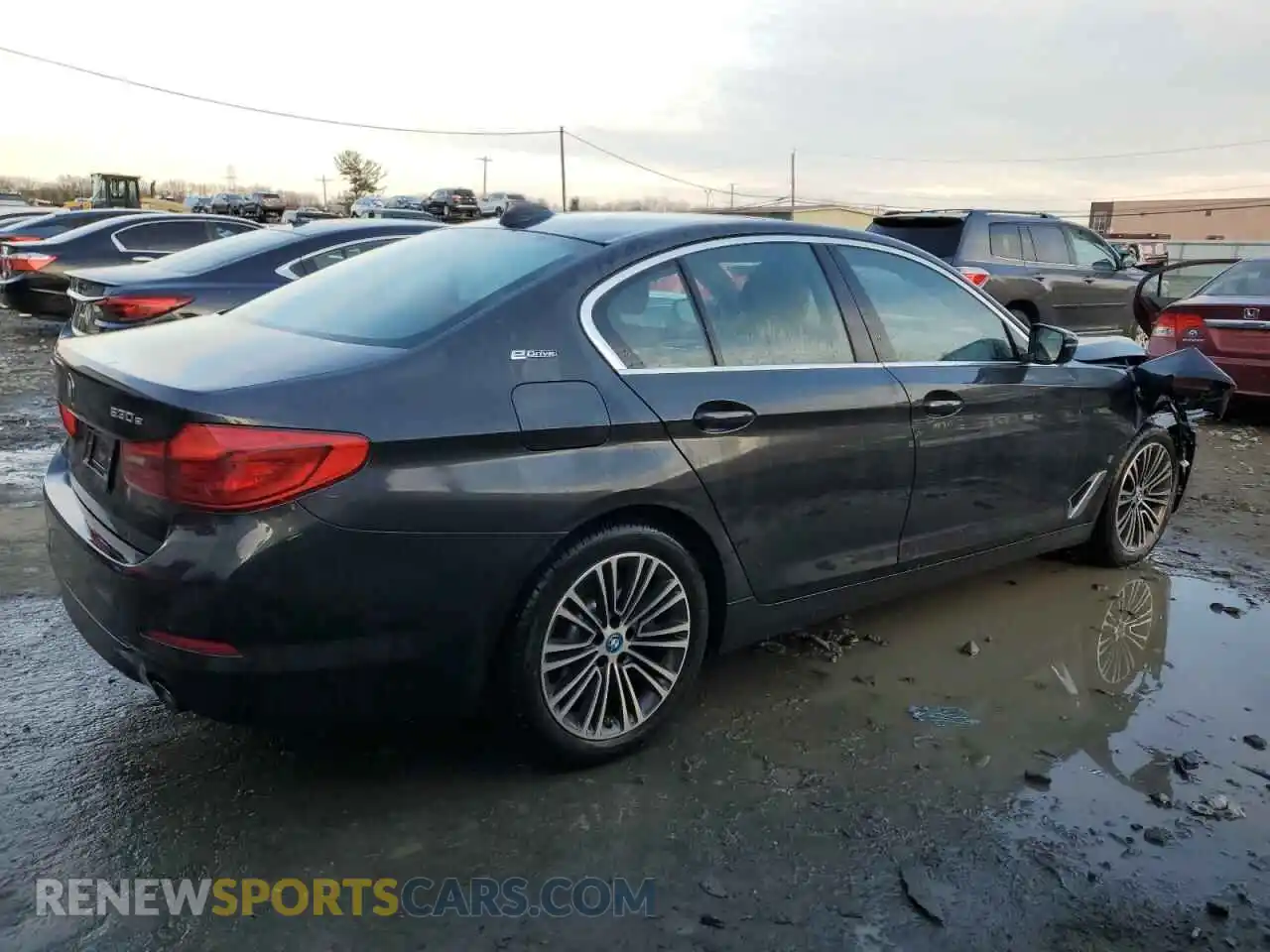 3 Photograph of a damaged car WBAJB1C50KB376567 BMW 5 SERIES 2019