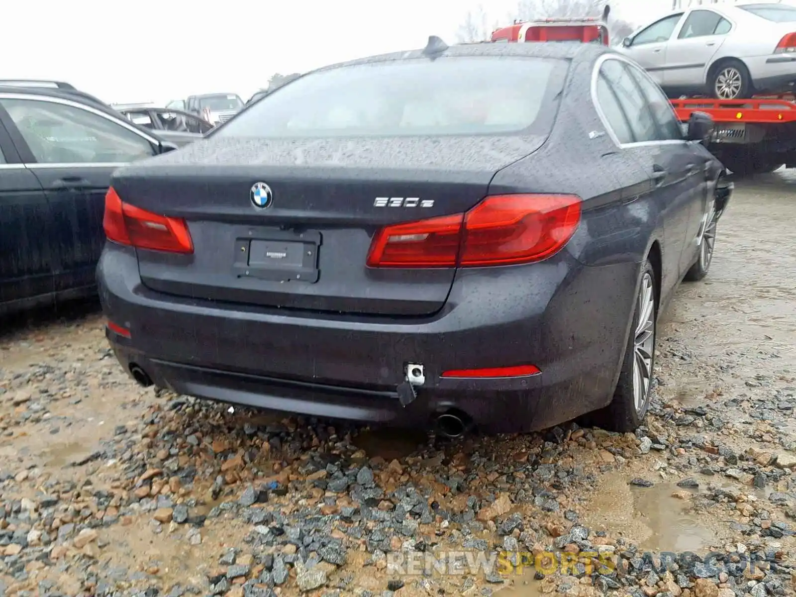 4 Photograph of a damaged car WBAJB1C52KB375243 BMW 5 SERIES 2019