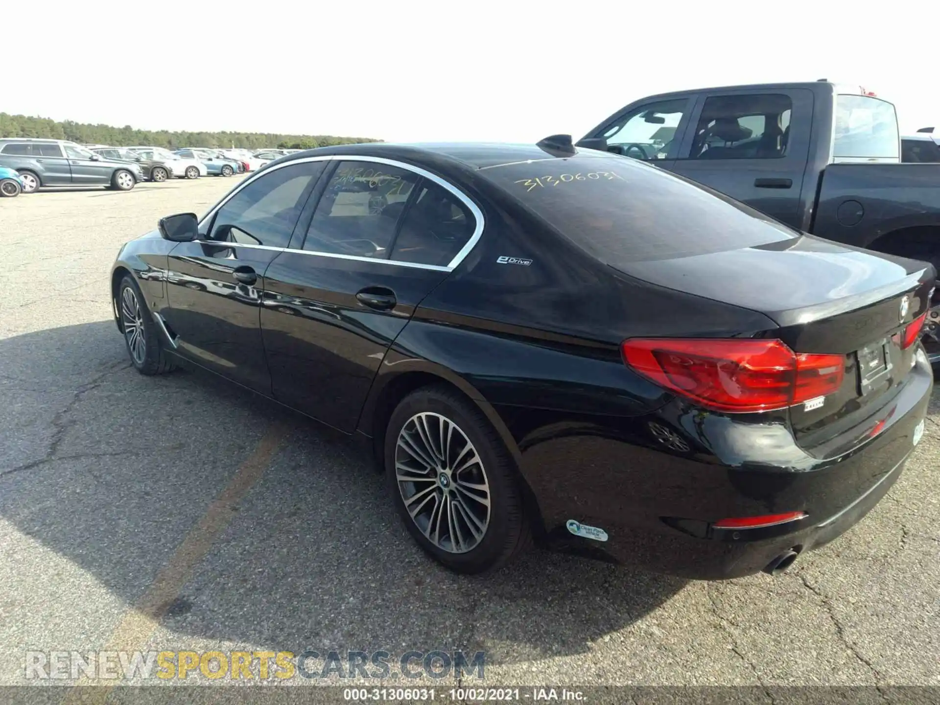 3 Photograph of a damaged car WBAJB1C54KB375681 BMW 5 SERIES 2019
