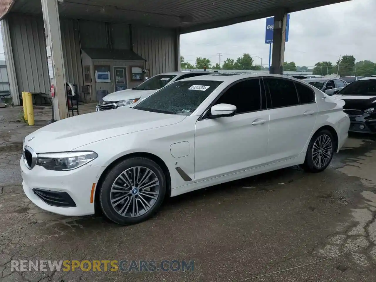 1 Photograph of a damaged car WBAJB1C56KB376752 BMW 5 SERIES 2019
