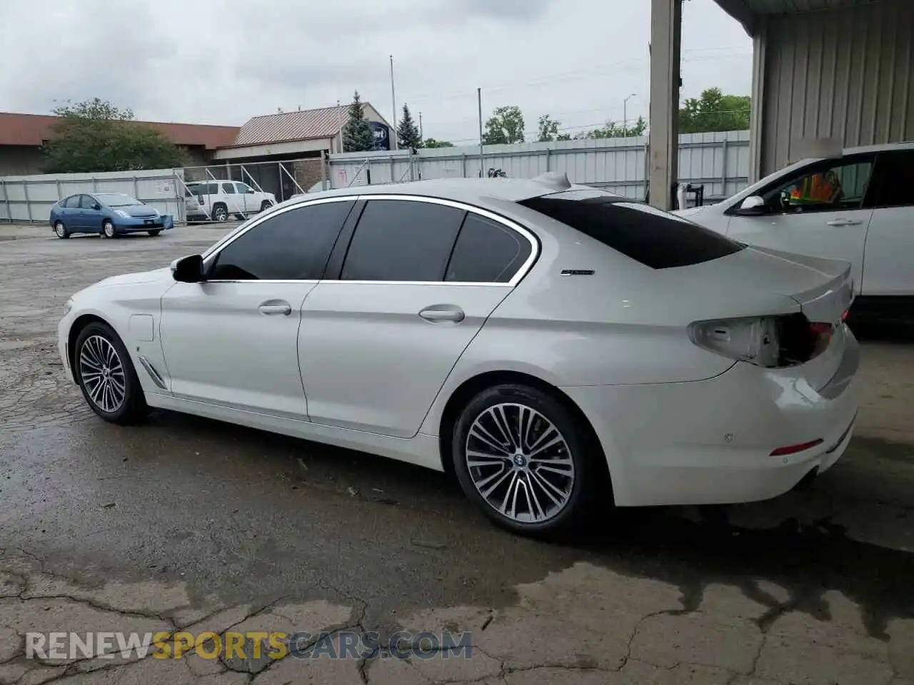 2 Photograph of a damaged car WBAJB1C56KB376752 BMW 5 SERIES 2019