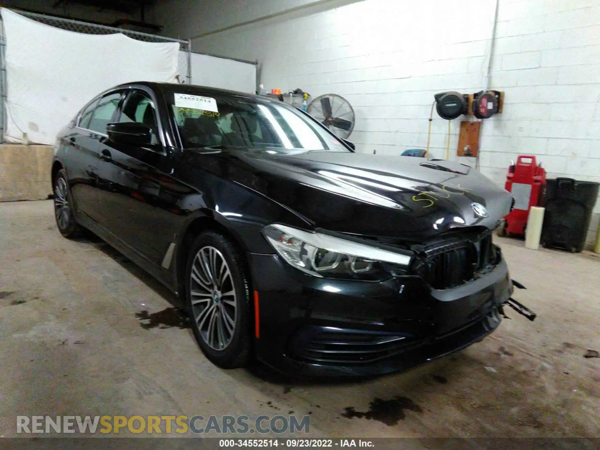 1 fotografías del automóvil dañado WBAJB1C58KB376963 BMW 5 SERIES 2019