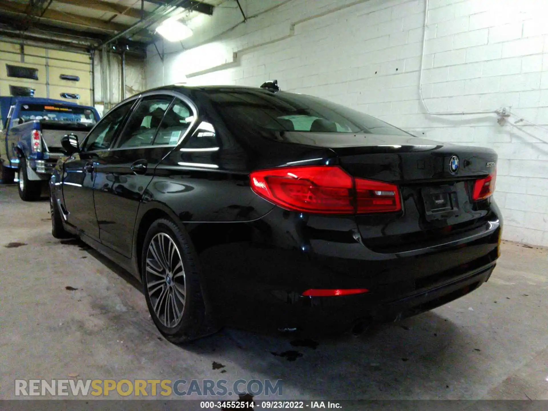 3 fotografías del automóvil dañado WBAJB1C58KB376963 BMW 5 SERIES 2019
