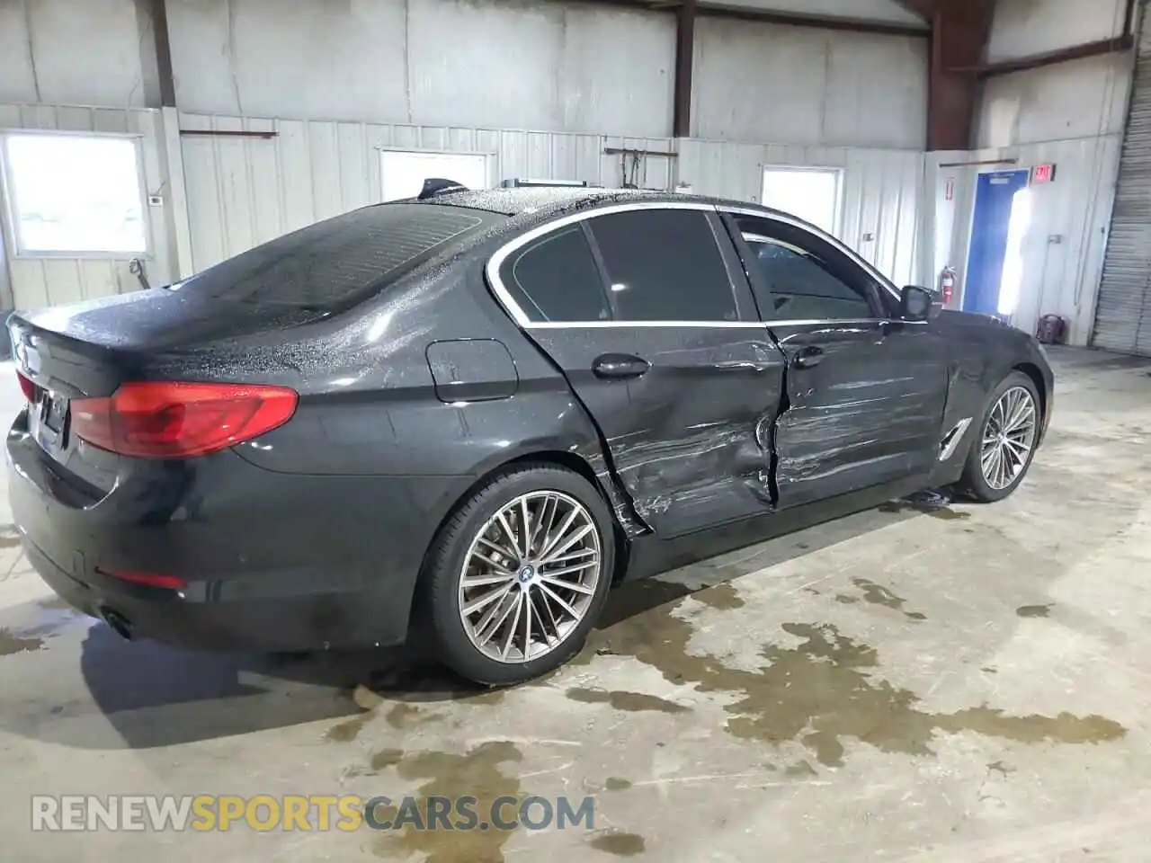 3 Фотография поврежденного автомобиля WBAJB1C59KB376731 BMW 5 SERIES 2019