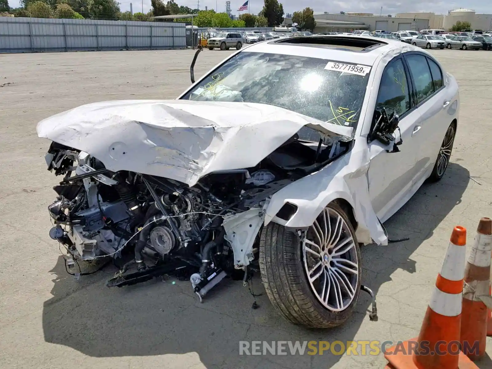 2 Photograph of a damaged car WBAJE5C51KWW13428 BMW 5 SERIES 2019