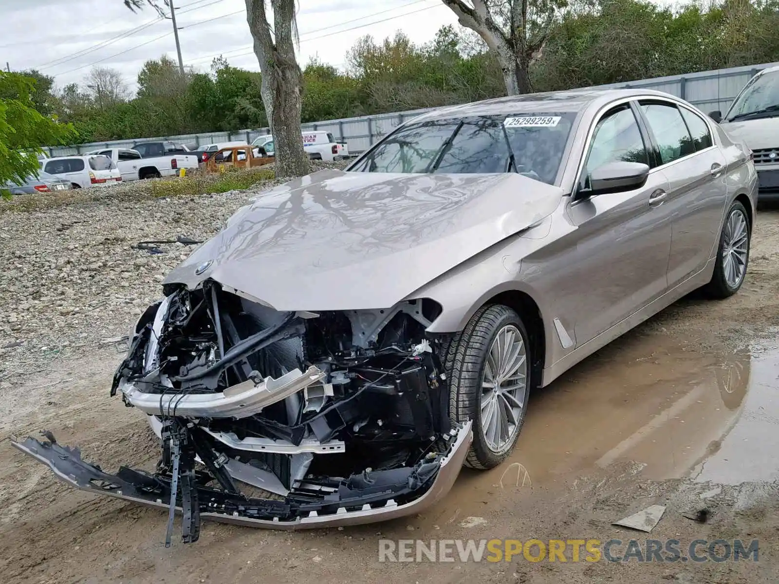 2 Photograph of a damaged car WBAJE5C56KWW20035 BMW 5 SERIES 2019