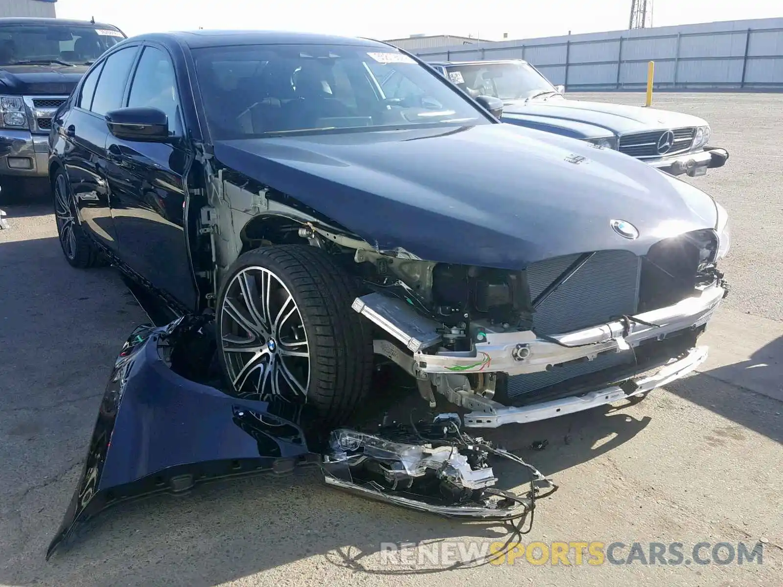 1 Photograph of a damaged car WBAJE5C58KWE66642 BMW 5 SERIES 2019