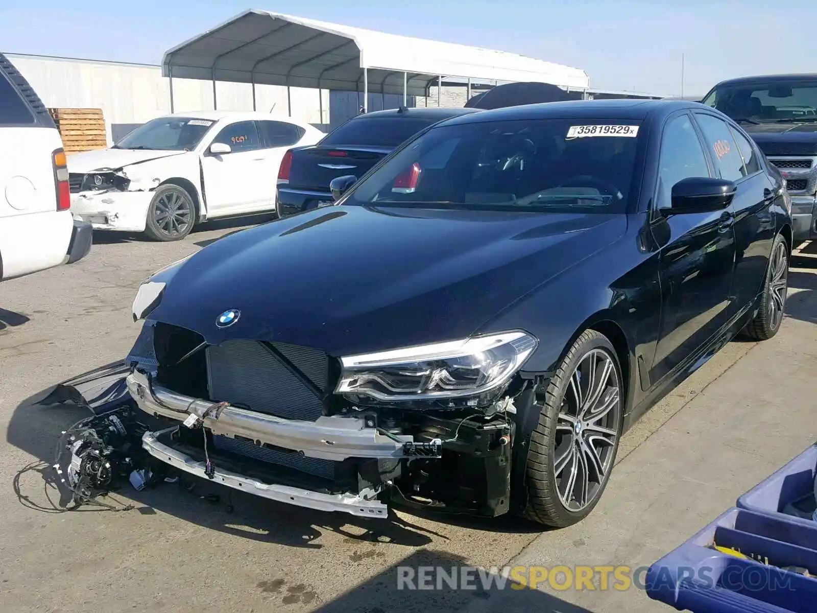 2 Photograph of a damaged car WBAJE5C58KWE66642 BMW 5 SERIES 2019
