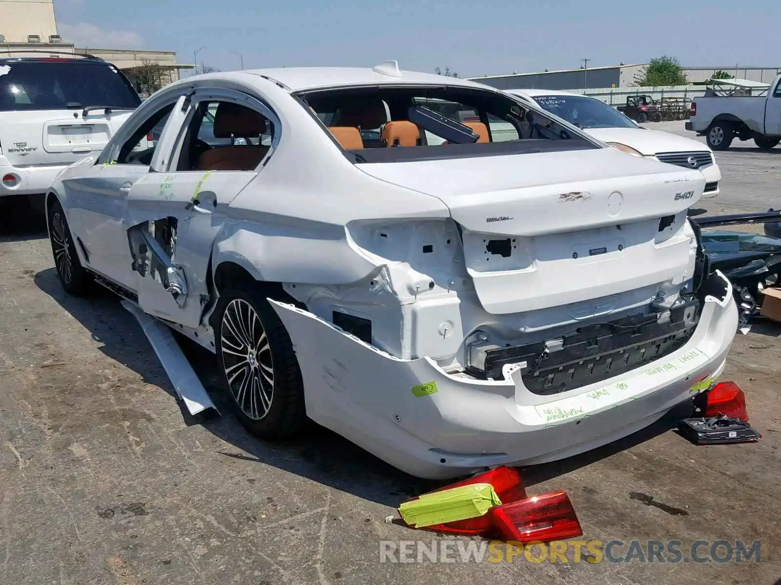 3 Фотография поврежденного автомобиля WBAJE5C59KWW08431 BMW 5 SERIES 2019
