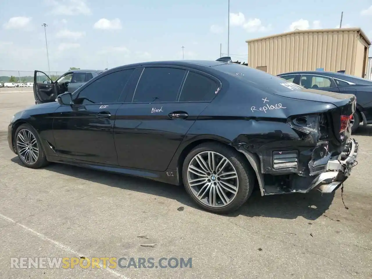 2 Photograph of a damaged car WBAJE7C55KWW20197 BMW 5 SERIES 2019