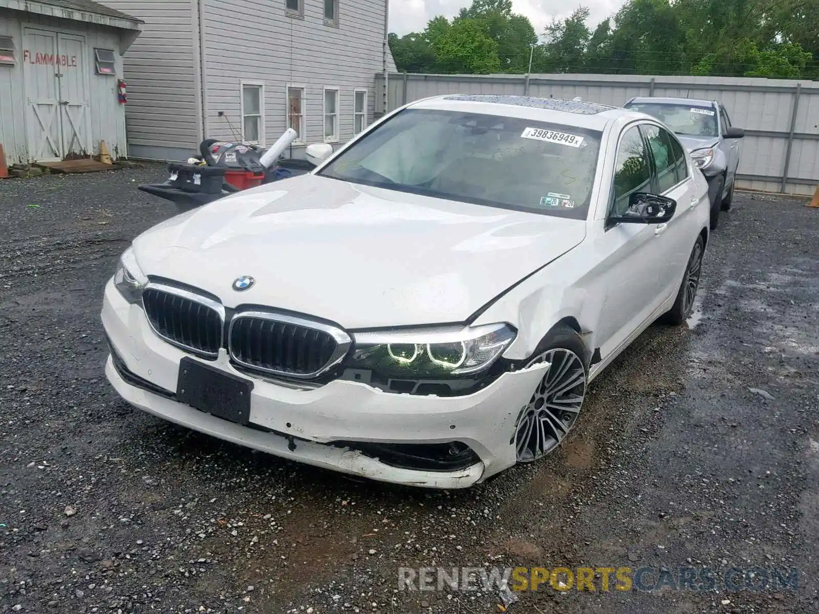 2 Photograph of a damaged car WBAJE7C57KWW12652 BMW 5 SERIES 2019