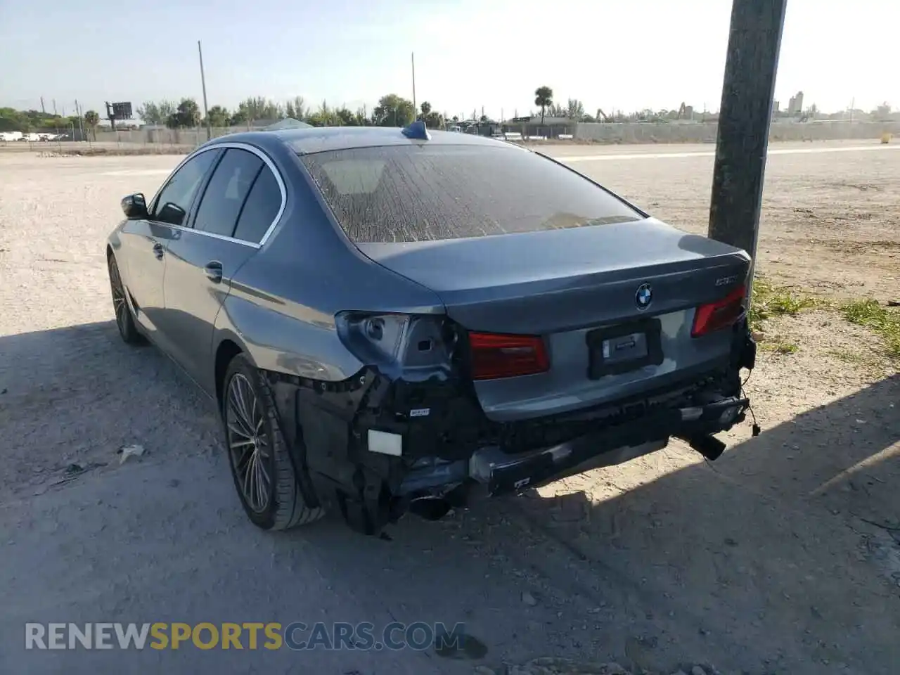 3 Photograph of a damaged car WBAJR3C03LWW80093 BMW 5 SERIES 2020