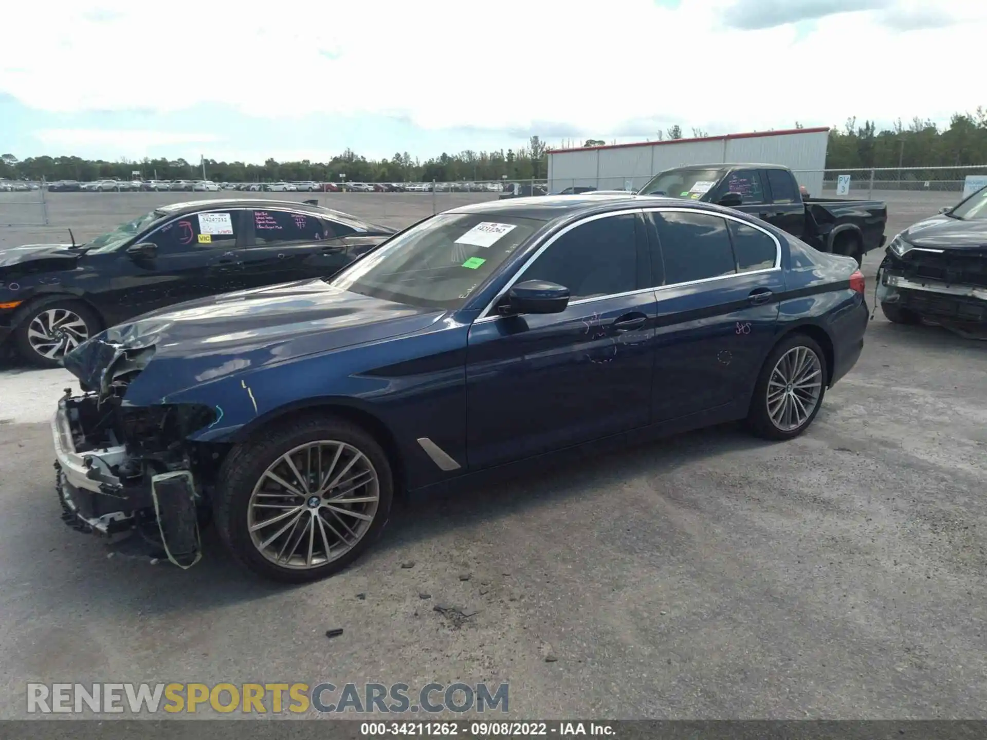 2 Photograph of a damaged car WBAJR3C04LWW77347 BMW 5 SERIES 2020