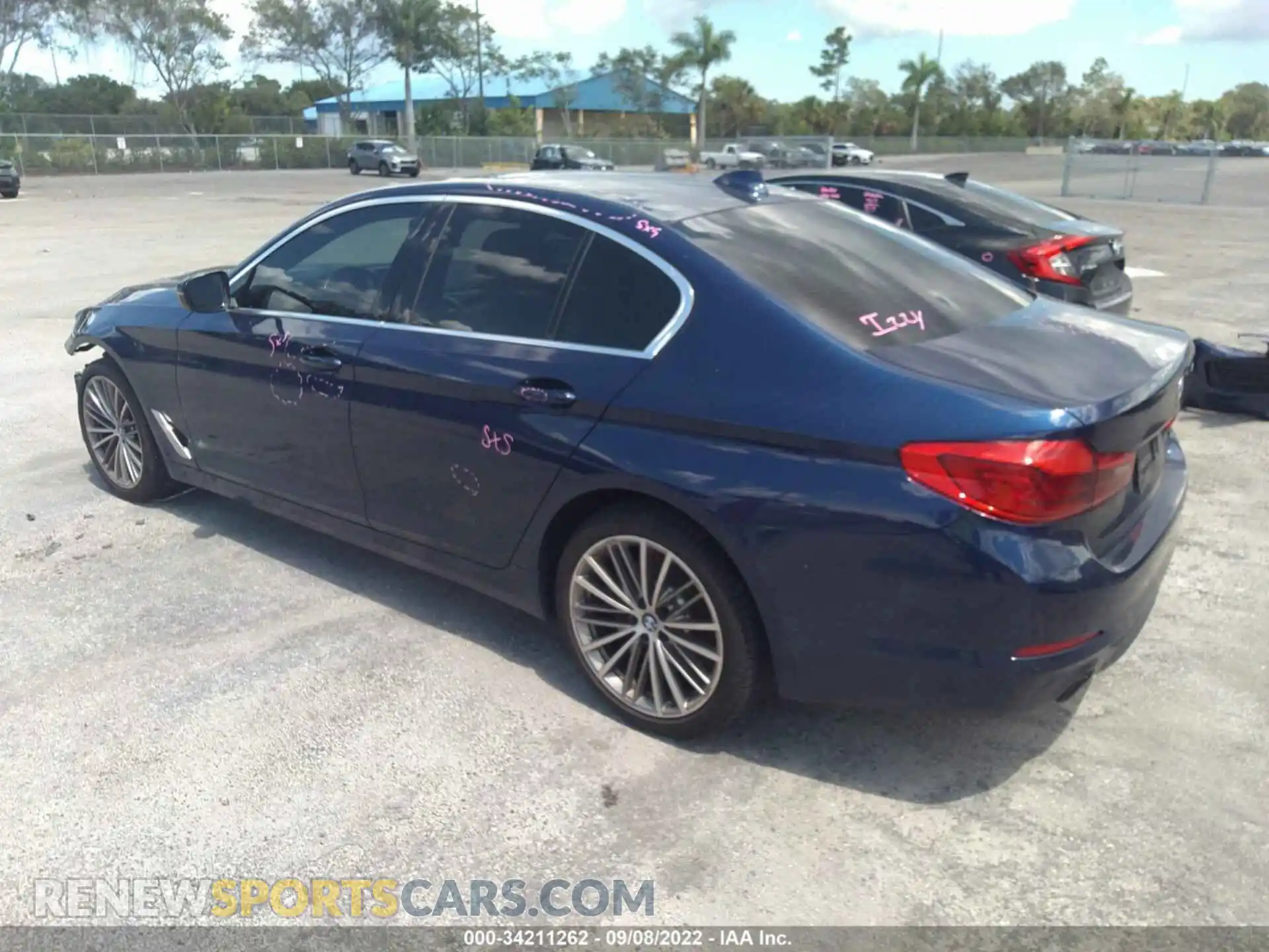 3 Photograph of a damaged car WBAJR3C04LWW77347 BMW 5 SERIES 2020