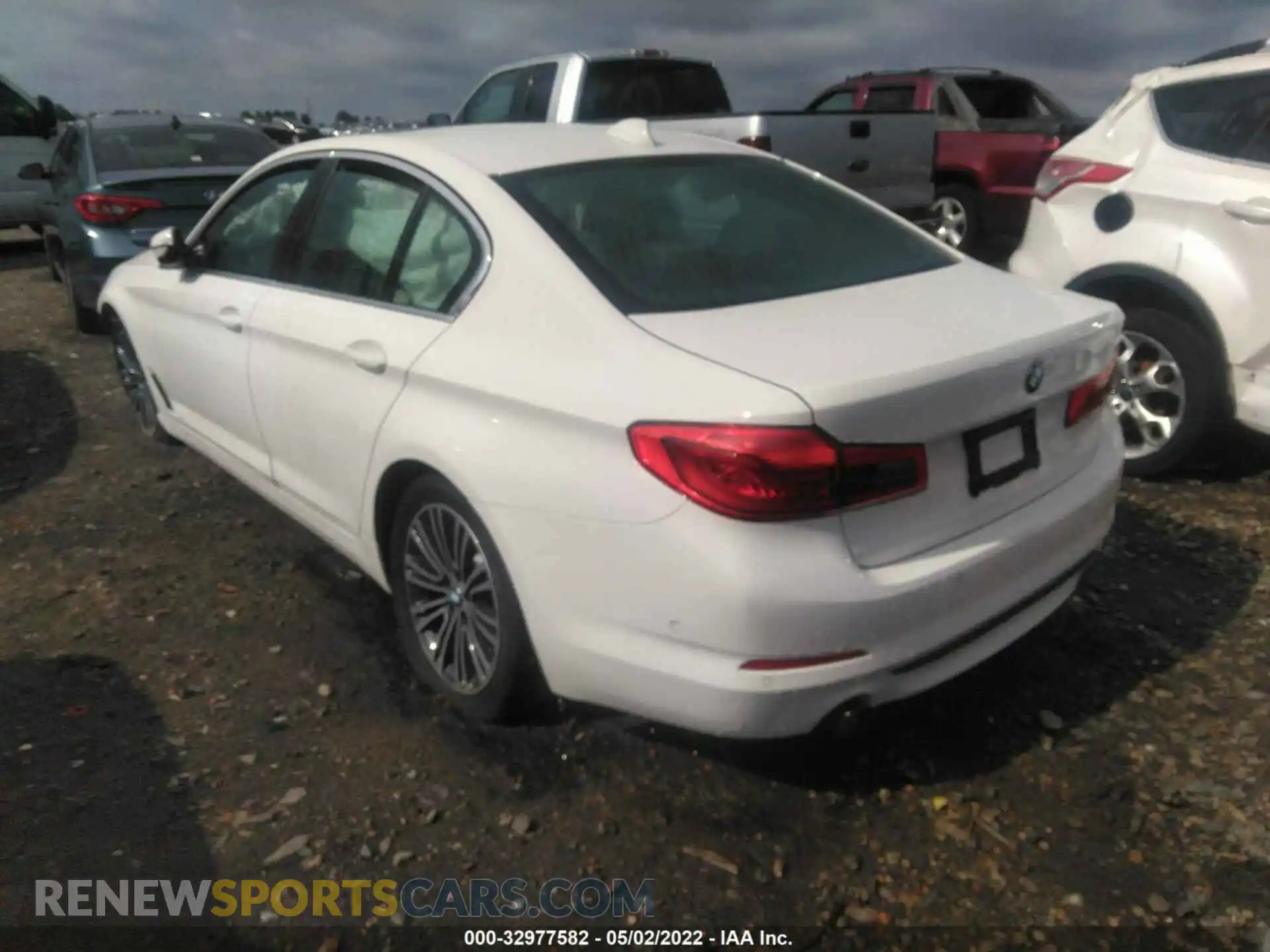 3 Photograph of a damaged car WBAJR3C06LWW68388 BMW 5 SERIES 2020