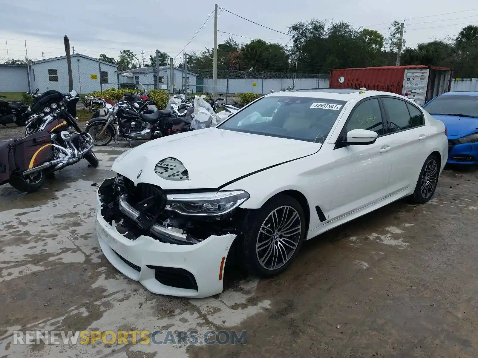 2 Photograph of a damaged car WBAJR3C06LWW70447 BMW 5 SERIES 2020