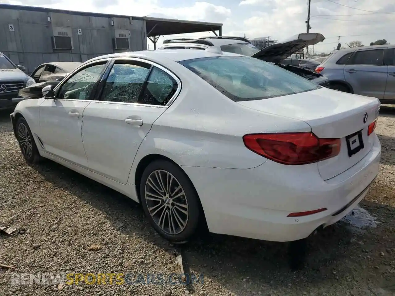 2 Photograph of a damaged car WBAJR3C08LBP95358 BMW 5 SERIES 2020
