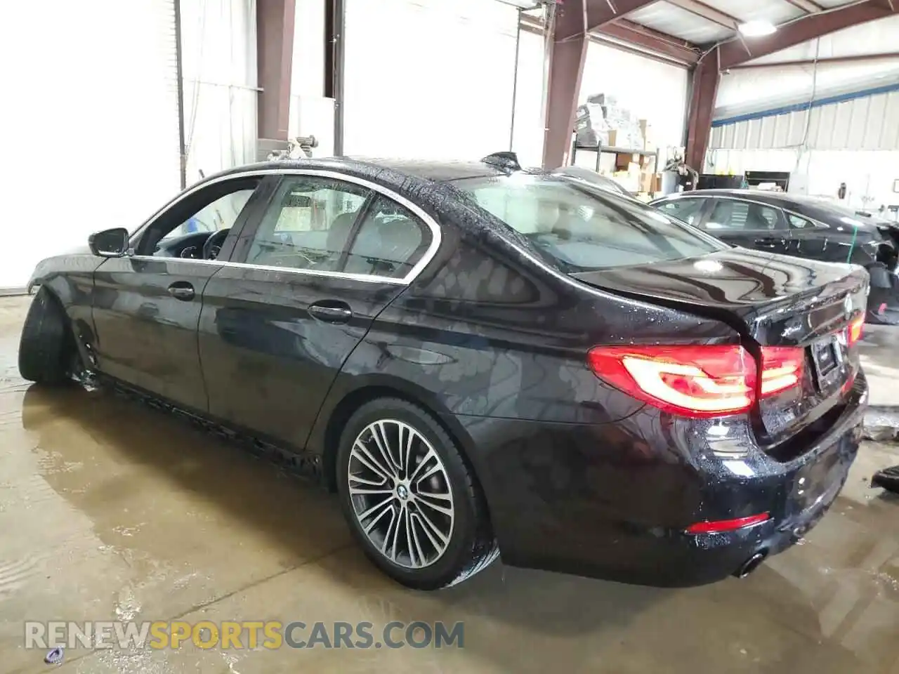 2 Photograph of a damaged car WBAJR7C00LWW74405 BMW 5 SERIES 2020