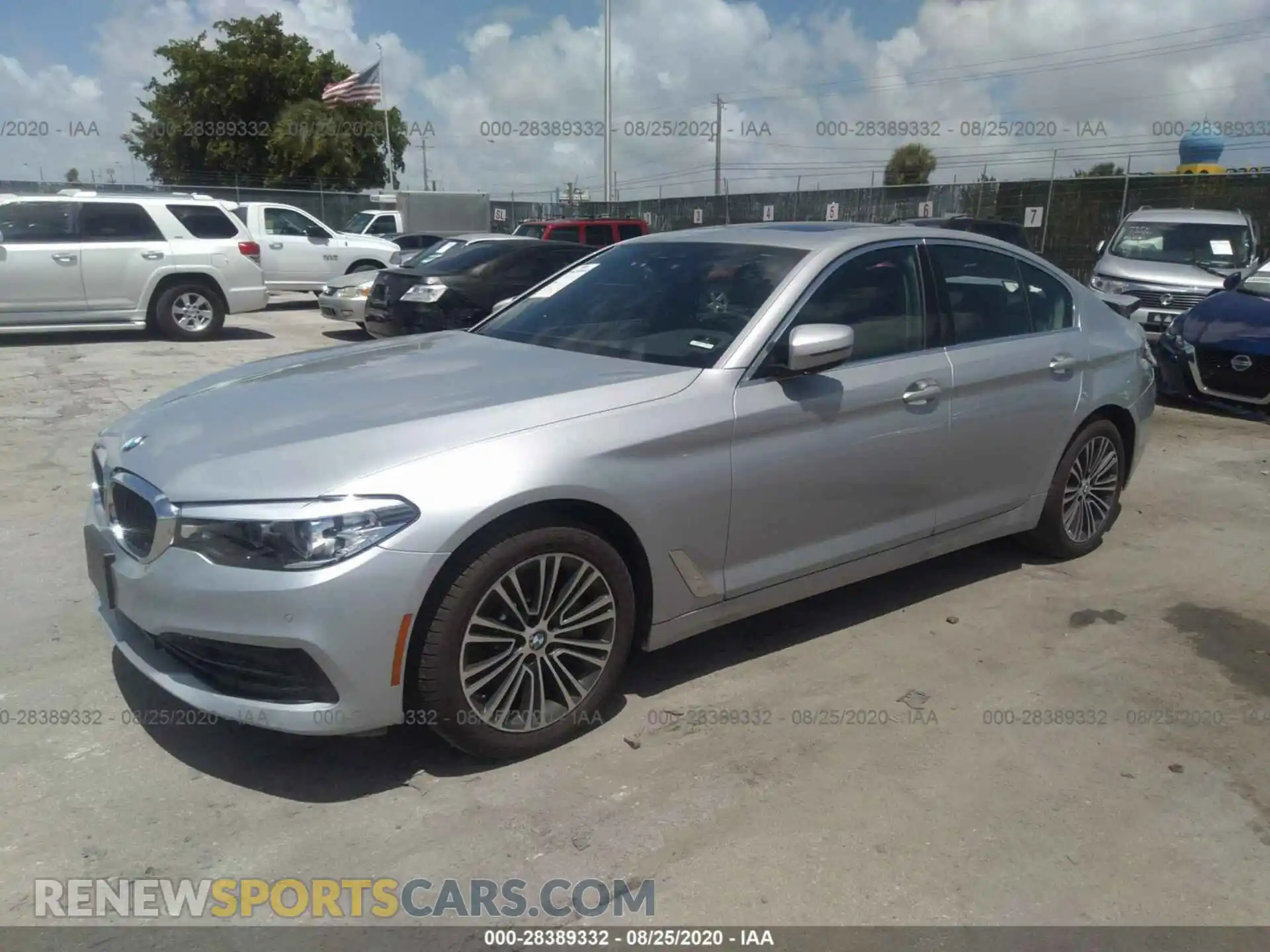 2 Photograph of a damaged car WBAJR7C01LCD11647 BMW 5 SERIES 2020