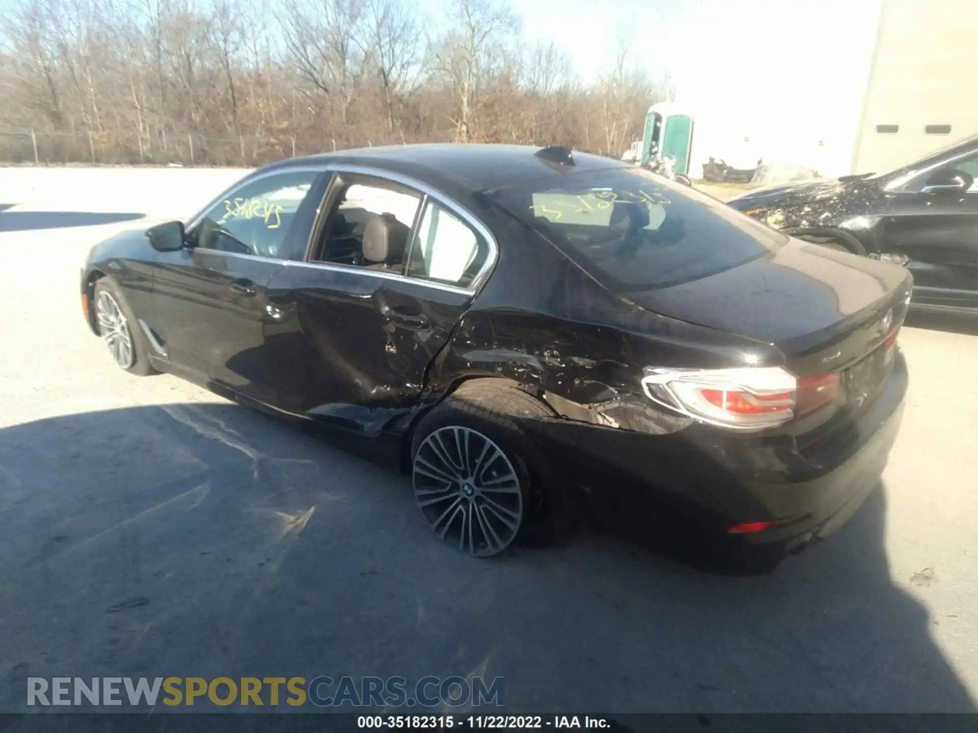 3 Photograph of a damaged car WBAJR7C02LWW65012 BMW 5 SERIES 2020