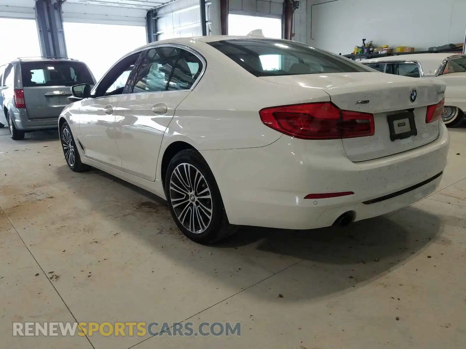 3 Photograph of a damaged car WBAJR7C04LWW65268 BMW 5 SERIES 2020