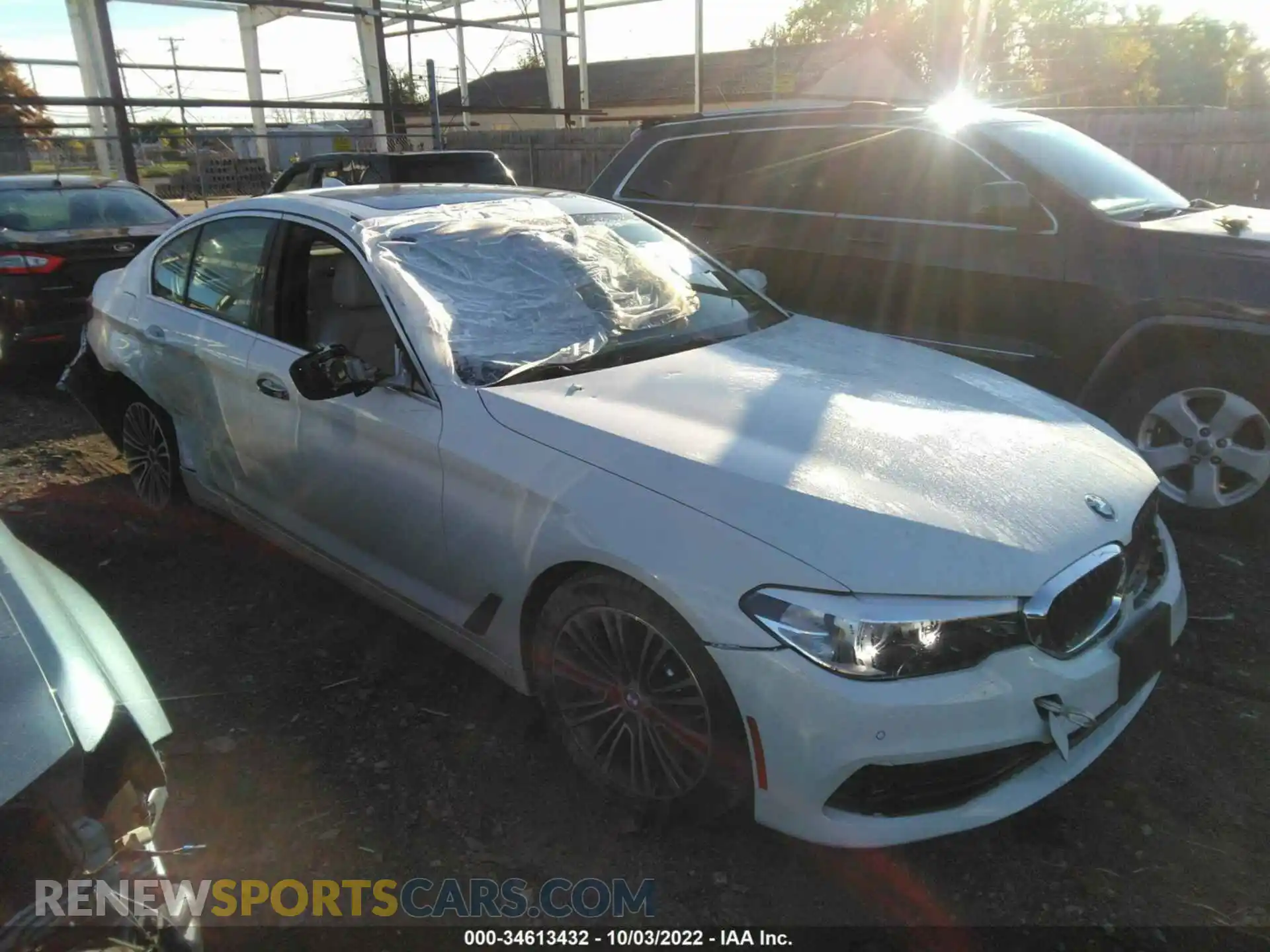 1 Photograph of a damaged car WBAJR7C06LWW62906 BMW 5 SERIES 2020