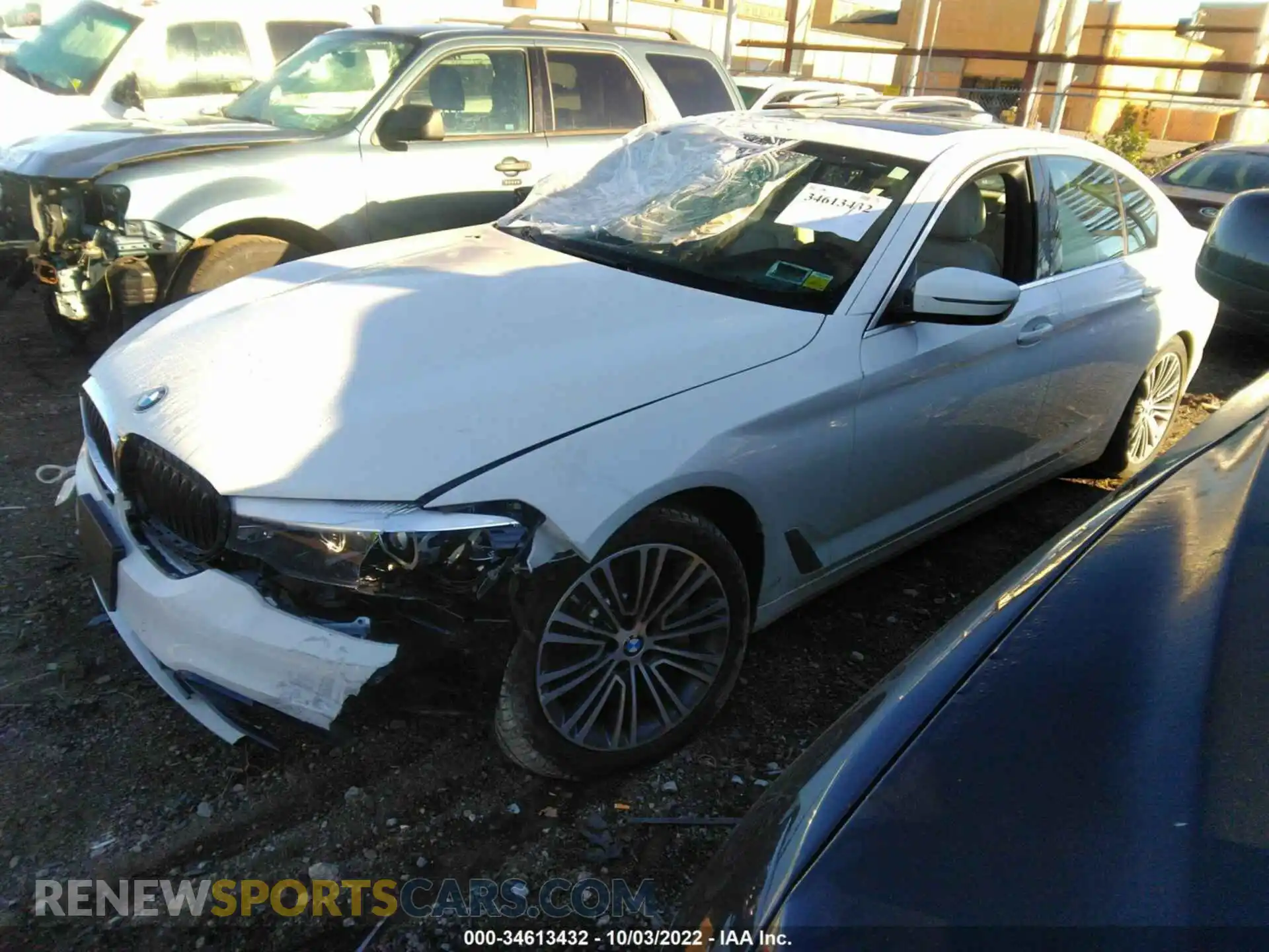 2 Photograph of a damaged car WBAJR7C06LWW62906 BMW 5 SERIES 2020