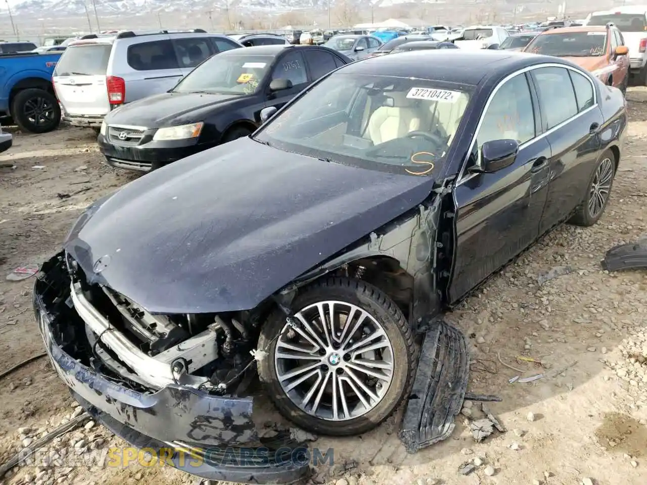 2 Фотография поврежденного автомобиля WBAJR7C07LWW63353 BMW 5 SERIES 2020