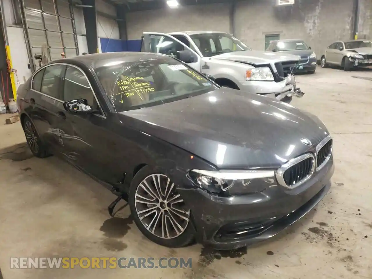 1 Photograph of a damaged car WBAJR7C07LWW65619 BMW 5 SERIES 2020