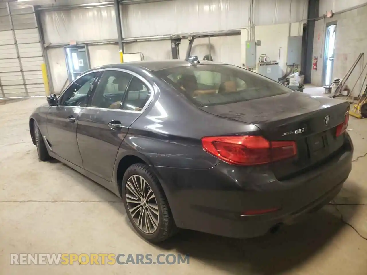 3 Photograph of a damaged car WBAJR7C07LWW65619 BMW 5 SERIES 2020