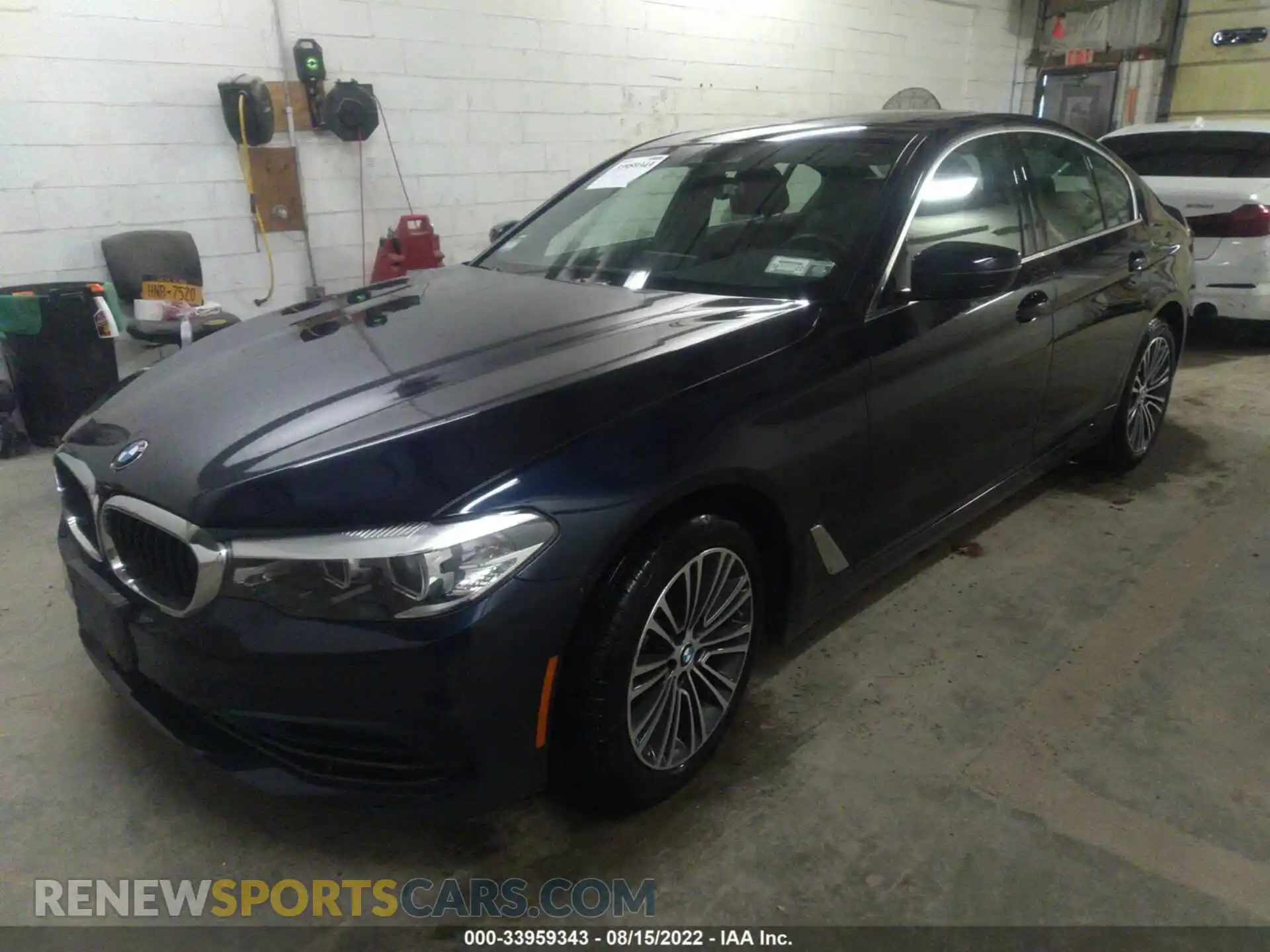 2 Photograph of a damaged car WBAJS3C07LWW67853 BMW 5 SERIES 2020