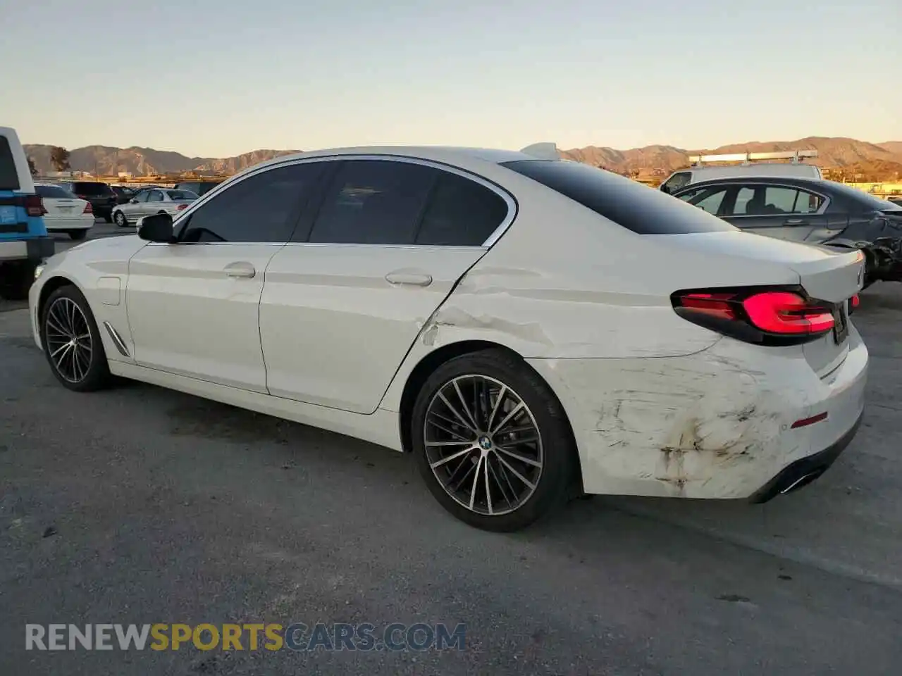 2 Photograph of a damaged car WBA13AG01MCG18875 BMW 5 SERIES 2021
