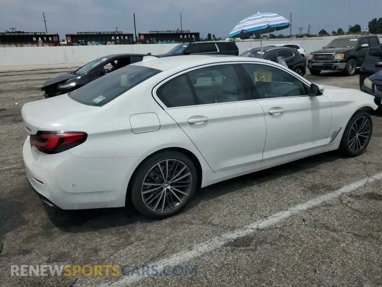 3 Photograph of a damaged car WBA13AG06MCG55789 BMW 5 SERIES 2021