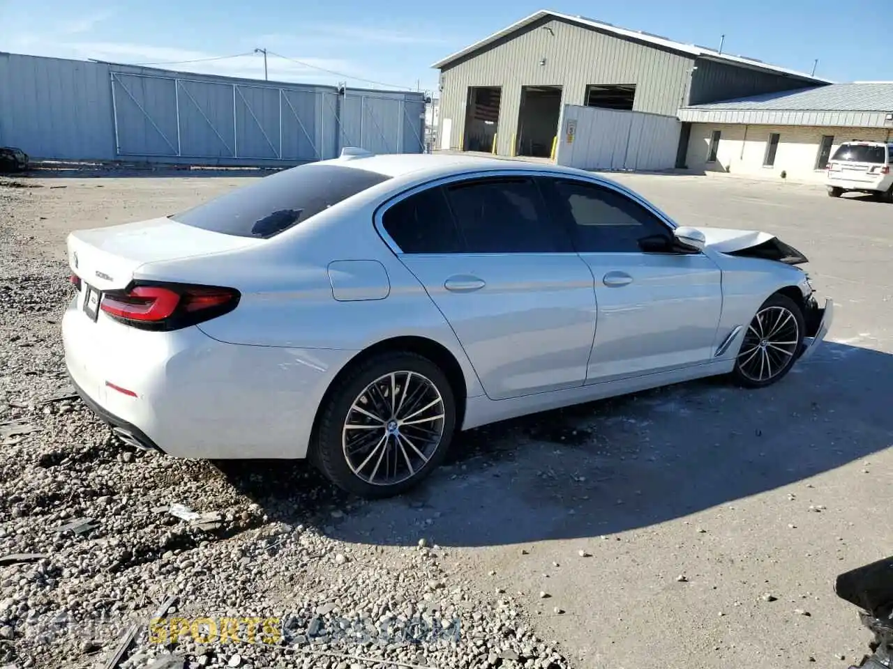 3 Photograph of a damaged car WBA13AG08MCF72963 BMW 5 SERIES 2021