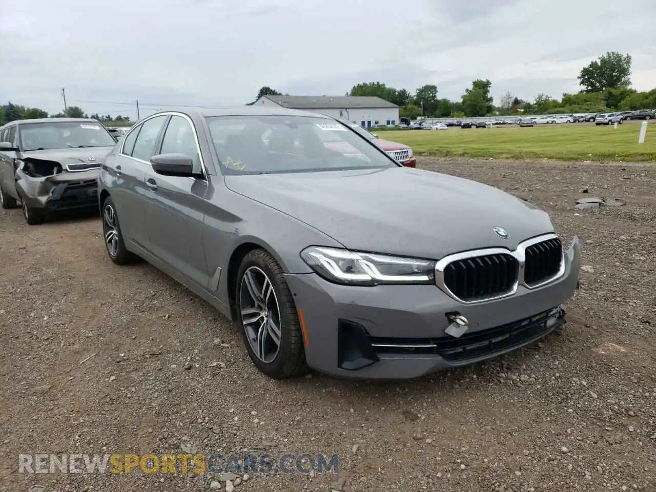 1 fotografías del automóvil dañado WBA13BJ00MCF08608 BMW 5 SERIES 2021