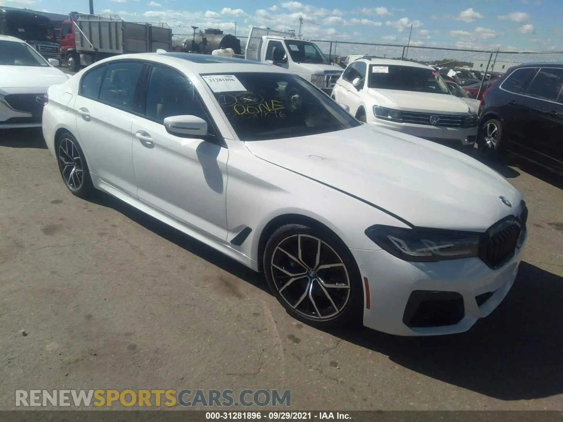 1 Photograph of a damaged car WBA13BJ01MCF73306 BMW 5 SERIES 2021