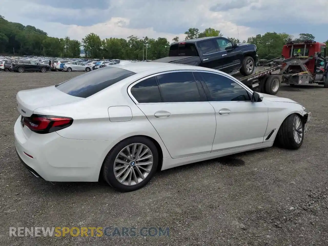 3 Photograph of a damaged car WBA13BJ07MWX01088 BMW 5 SERIES 2021