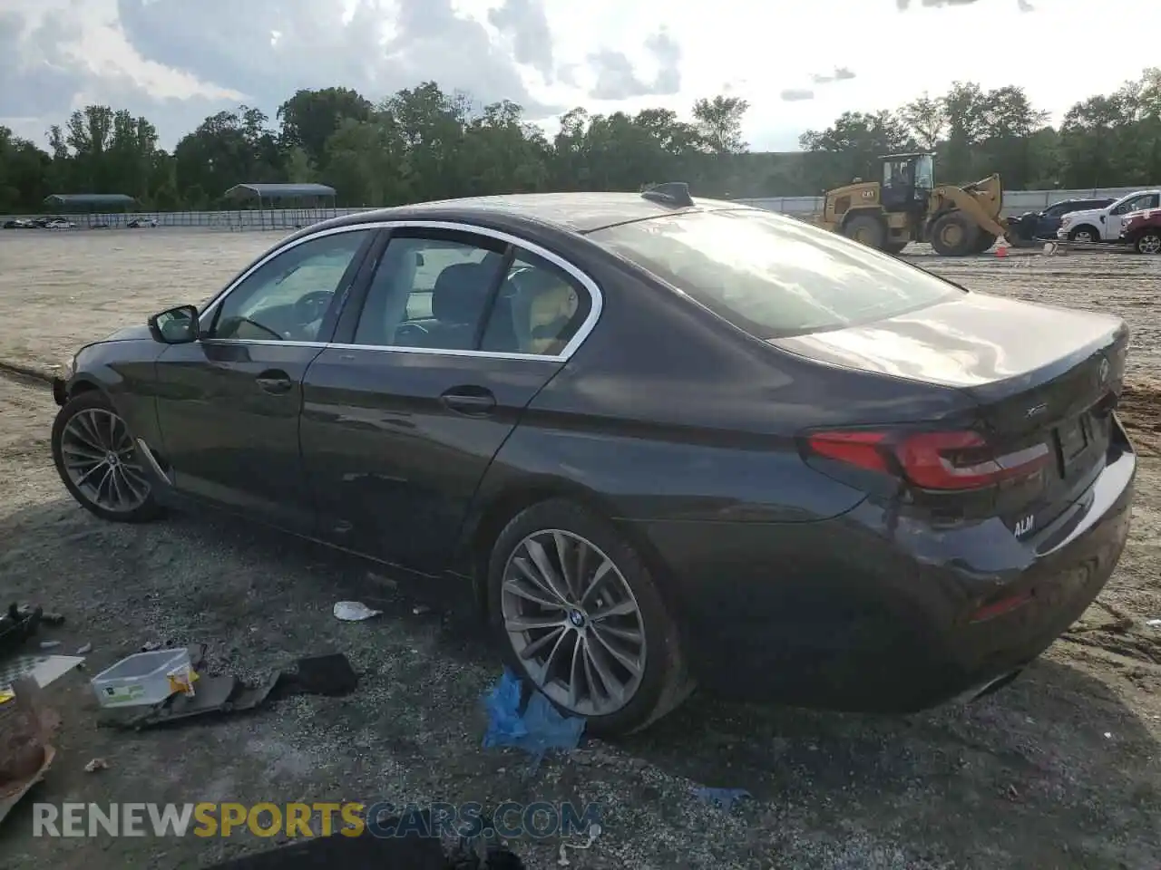 2 Photograph of a damaged car WBA13BJ08MWW96385 BMW 5 SERIES 2021
