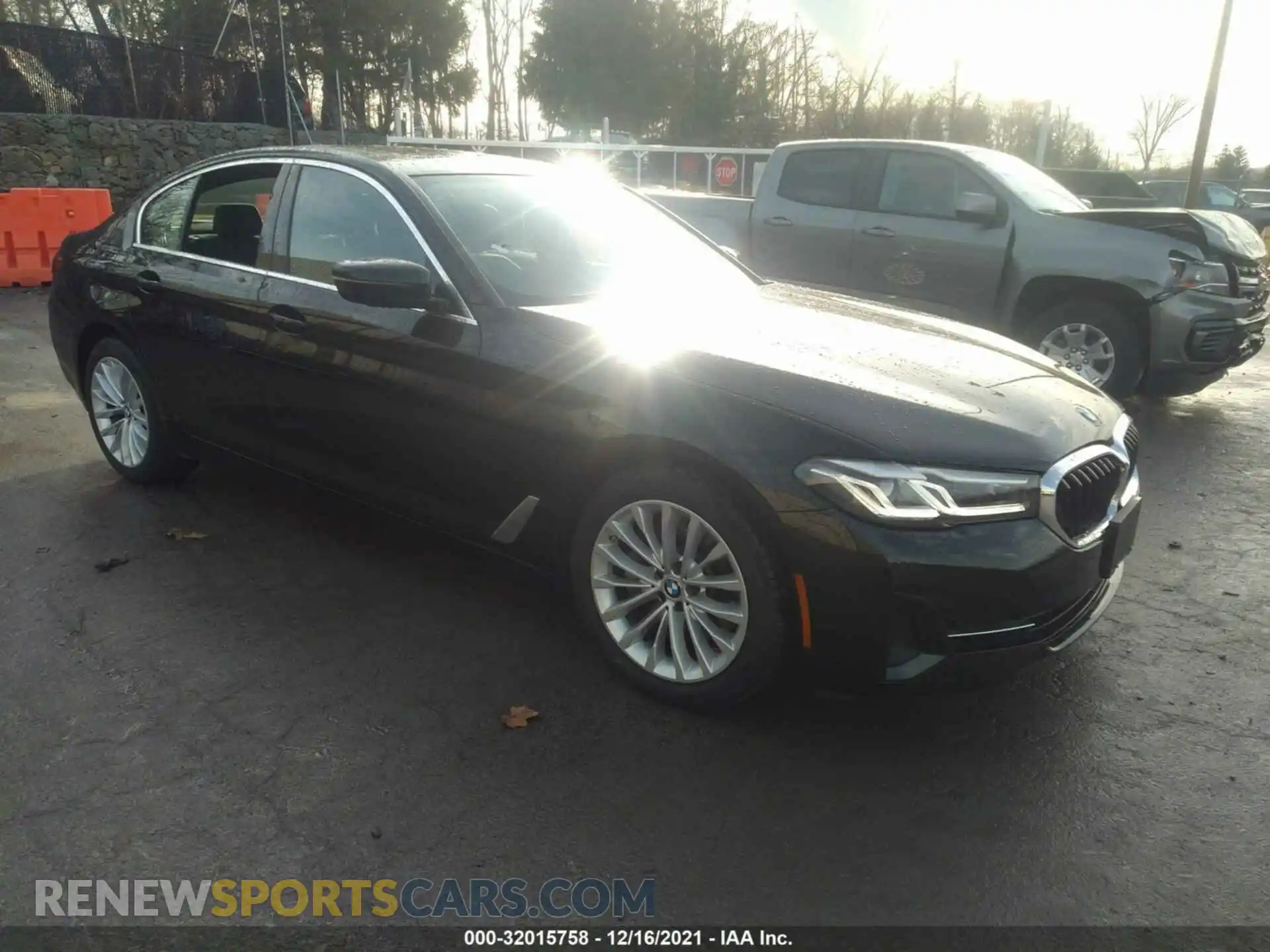1 Photograph of a damaged car WBA13BJ09MCF89804 BMW 5 SERIES 2021